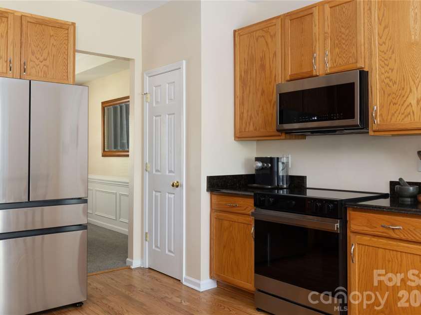 402 Abercairn Way, Waxhaw, NC 28173.  MLS# CAR4401794, YatesRealty ID 35768. 