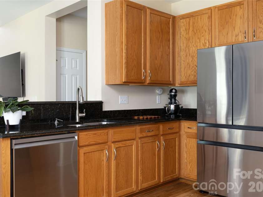 402 Abercairn Way, Waxhaw, NC 28173.  MLS# CAR4401794, YatesRealty ID 35768. 