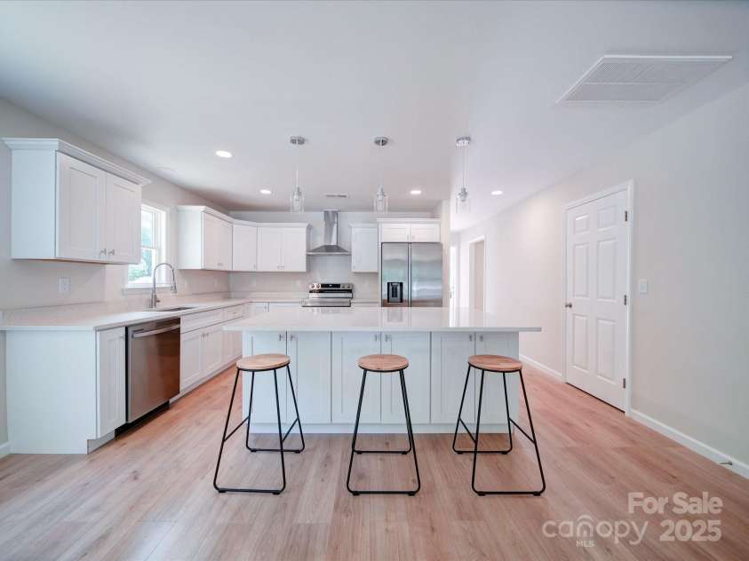 406 White Store Road, Wadesboro, NC 28170.  MLS# CAR4235744, YatesRealty ID 3577. 