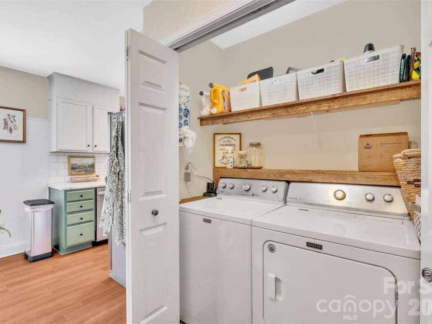 2114 Pinnacle View Drive, Kings Mountain, NC 28086.  MLS# CAR4401089, YatesRealty ID 35772. 