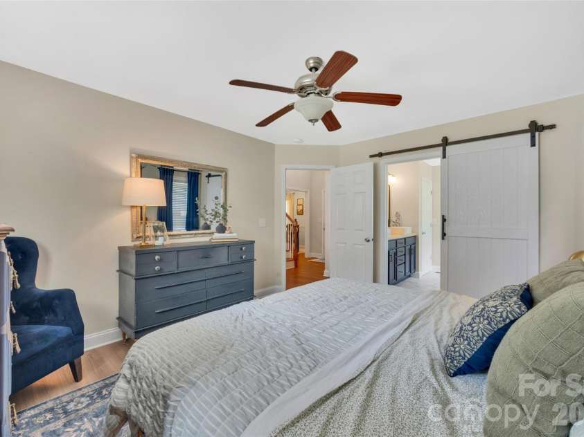 2114 Pinnacle View Drive, Kings Mountain, NC 28086.  MLS# CAR4401089, YatesRealty ID 35772. 