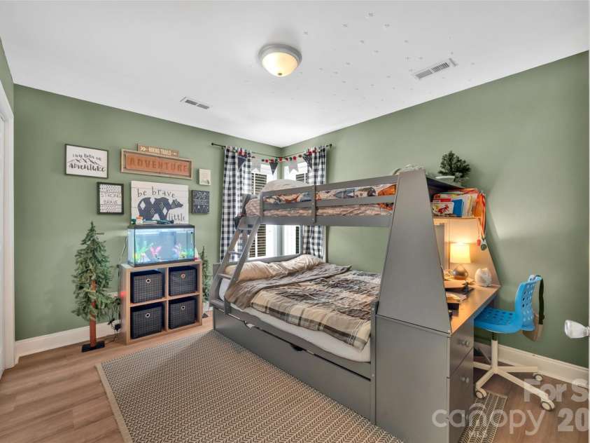 2114 Pinnacle View Drive, Kings Mountain, NC 28086.  MLS# CAR4401089, YatesRealty ID 35772. 