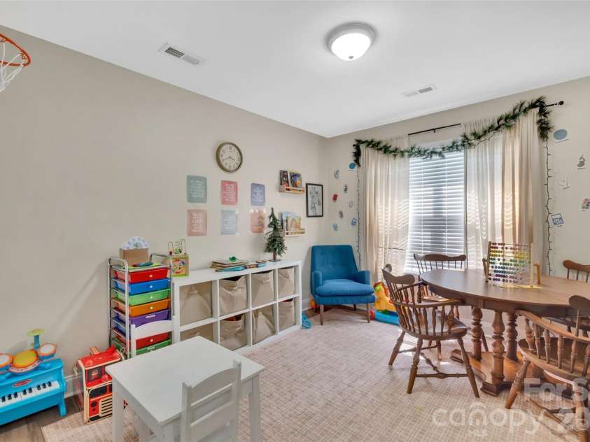 2114 Pinnacle View Drive, Kings Mountain, NC 28086.  MLS# CAR4401089, YatesRealty ID 35772. 