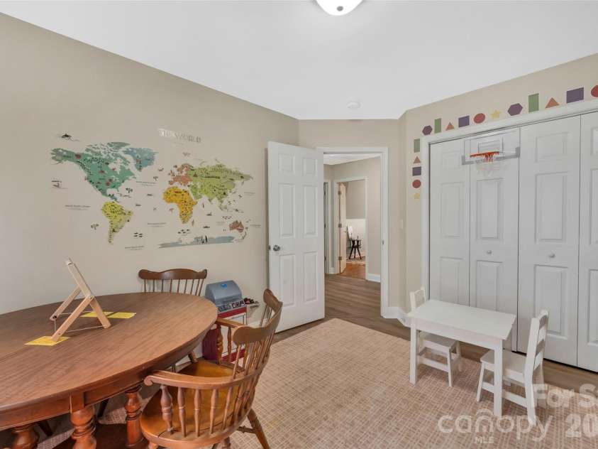 2114 Pinnacle View Drive, Kings Mountain, NC 28086.  MLS# CAR4401089, YatesRealty ID 35772. 