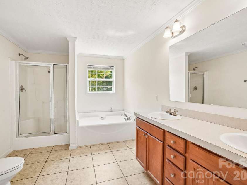 119 Meadow Lane, Horse Shoe, NC 28742.  MLS# CAR4401605, YatesRealty ID 35773. 