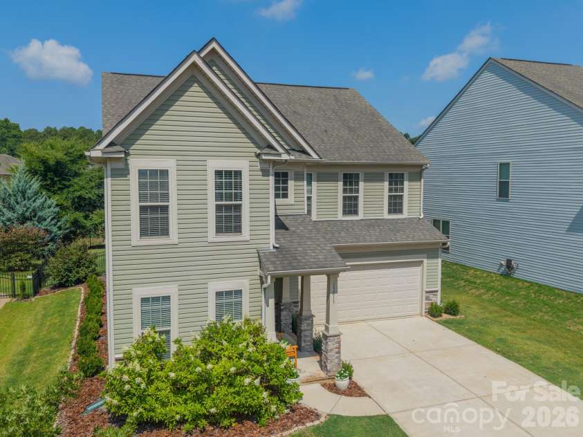 15215 Colonial Park Drive, Huntersville, NC 28078.  MLS# CAR4401989, YatesRealty ID 35776. 