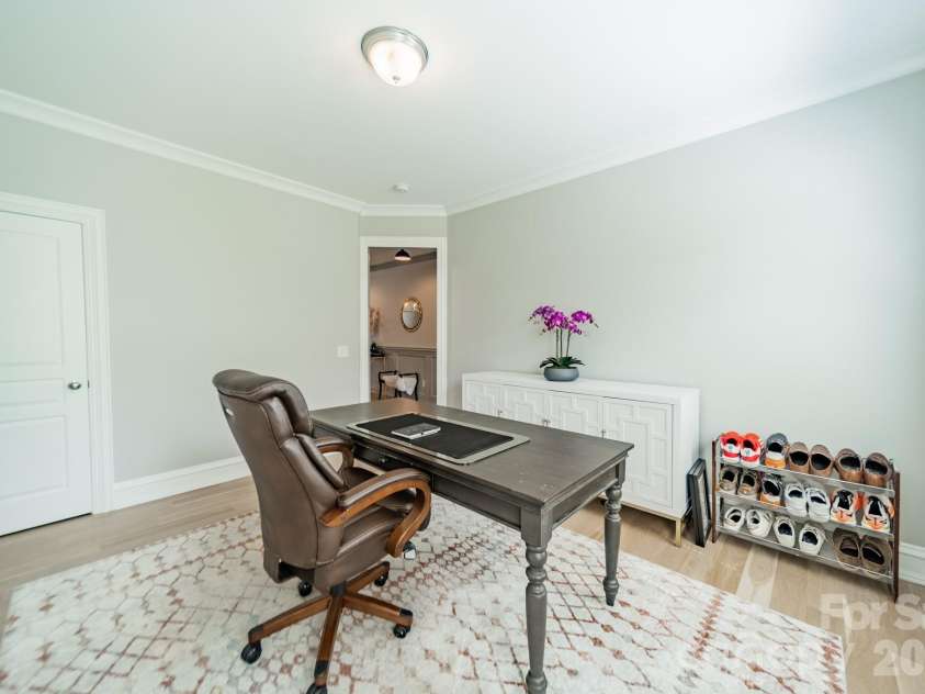 15215 Colonial Park Drive, Huntersville, NC 28078.  MLS# CAR4401989, YatesRealty ID 35776. 