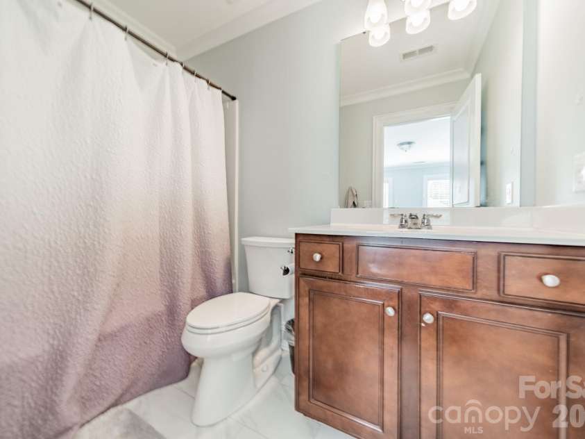 15215 Colonial Park Drive, Huntersville, NC 28078.  MLS# CAR4401989, YatesRealty ID 35776. 