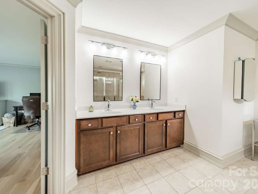 15215 Colonial Park Drive, Huntersville, NC 28078.  MLS# CAR4401989, YatesRealty ID 35776. 