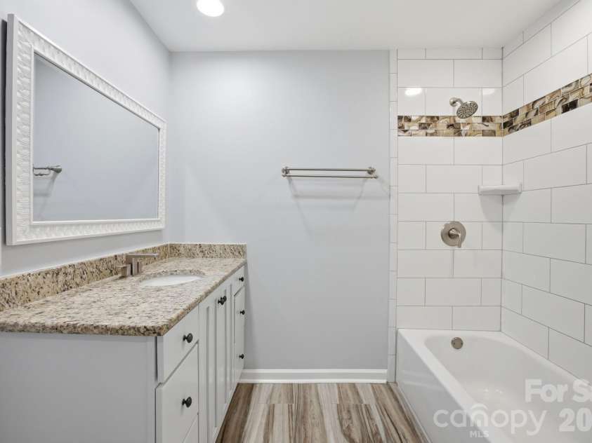 3014 Curtis Street, Gastonia, NC 28052.  MLS# CAR4401383, YatesRealty ID 35777. 