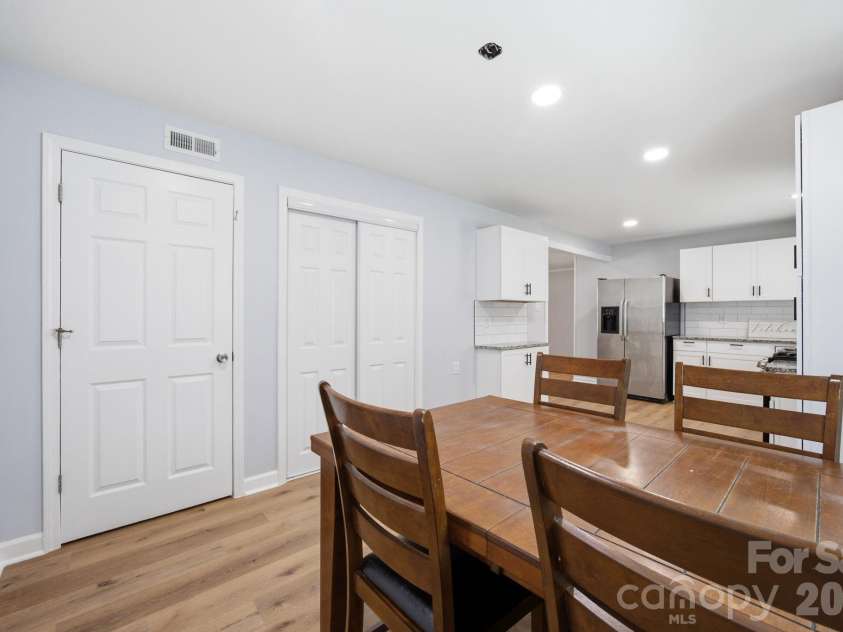 3014 Curtis Street, Gastonia, NC 28052.  MLS# CAR4401383, YatesRealty ID 35777. 