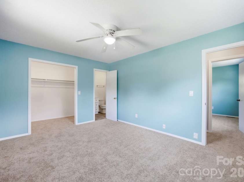3014 Curtis Street, Gastonia, NC 28052.  MLS# CAR4401383, YatesRealty ID 35777. 