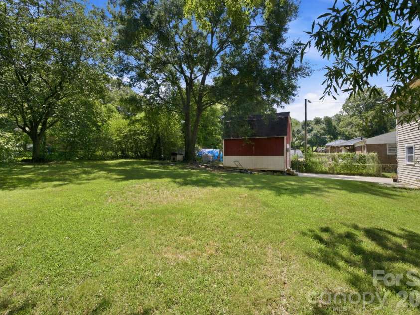 3014 Curtis Street, Gastonia, NC 28052.  MLS# CAR4401383, YatesRealty ID 35777. 