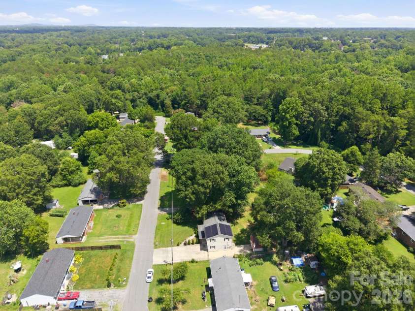 3014 Curtis Street, Gastonia, NC 28052.  MLS# CAR4401383, YatesRealty ID 35777. 