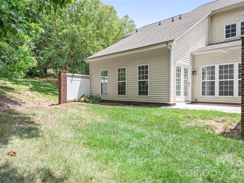 14661 Greenpoint Lane, Huntersville, NC 28078.  MLS# CAR4401890, YatesRealty ID 35779. 
