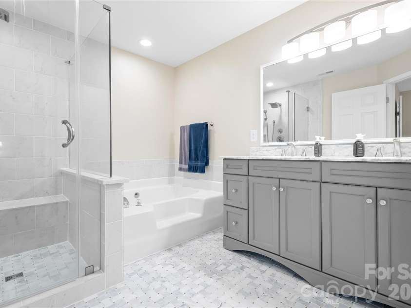 14661 Greenpoint Lane, Huntersville, NC 28078.  MLS# CAR4401890, YatesRealty ID 35779. 
