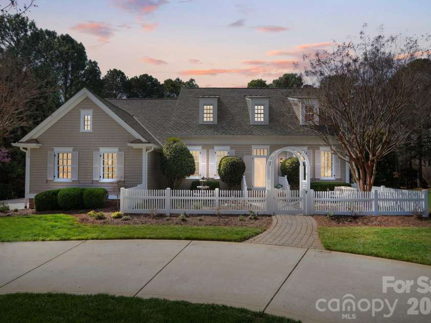 110 Yale Loop, Mooresville, NC 28117.  MLS# CAR4353992, YatesRealty ID 3578. 110 Yale Loop