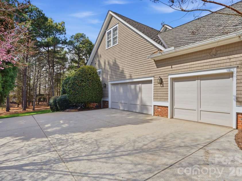 110 Yale Loop, Mooresville, NC 28117.  MLS# CAR4353992, YatesRealty ID 3578. 3-Car Side Load Garage