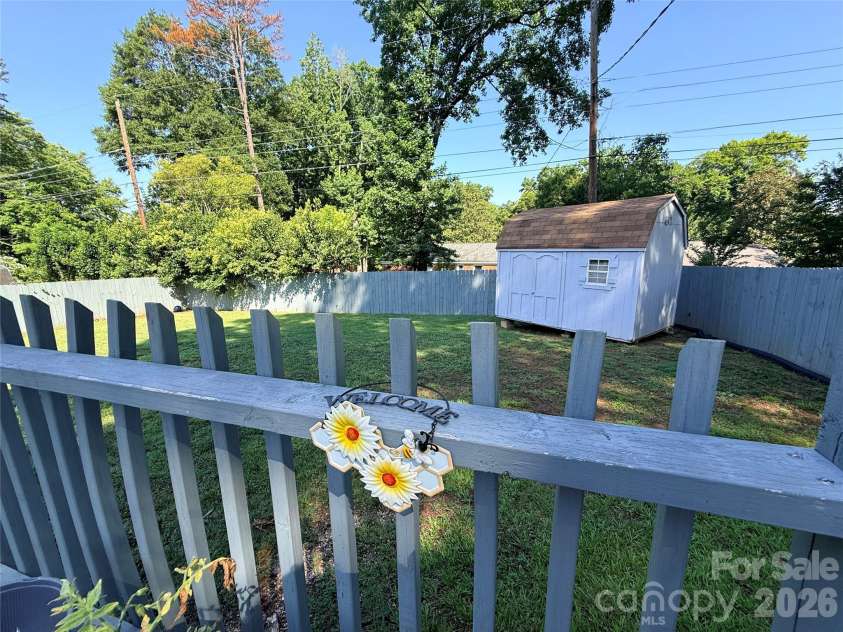 3626 Seaman Drive, Charlotte, NC 28217.  MLS# CAR4402104, YatesRealty ID 35780. Picturesque backyard