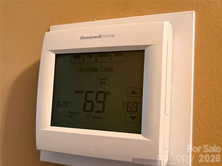 3626 Seaman Drive, Charlotte, NC 28217.  MLS# CAR4402104, YatesRealty ID 35780. Thermostat