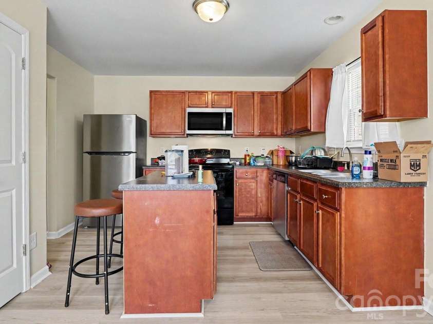 4293 Youngstown Drive, Greensboro, NC 27405.  MLS# CAR4402176, YatesRealty ID 35781. 