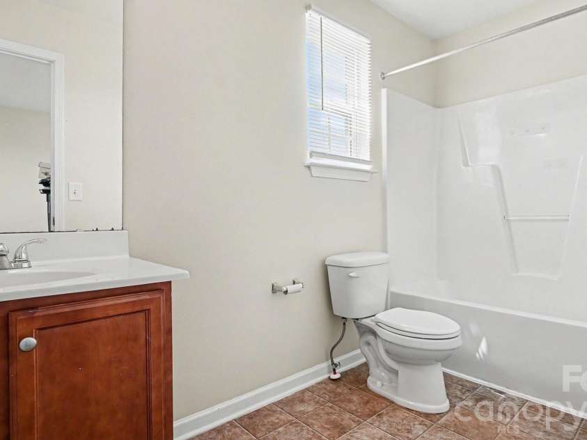 4293 Youngstown Drive, Greensboro, NC 27405.  MLS# CAR4402176, YatesRealty ID 35781. 
