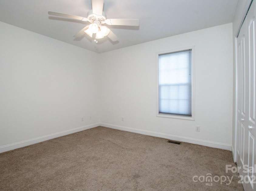 924 41st Avenue Drive, Hickory, NC 28601.  MLS# CAR4304587, YatesRealty ID 35781. Bedroom #3