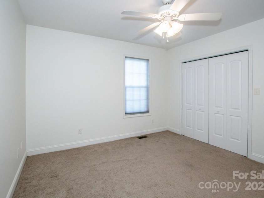924 41st Avenue Drive, Hickory, NC 28601.  MLS# CAR4304587, YatesRealty ID 35781. Bedroom #3