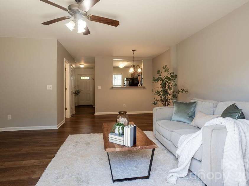 31 Amersham Lane, Fletcher, NC 28732.  MLS# CAR4399944, YatesRealty ID 35782. 