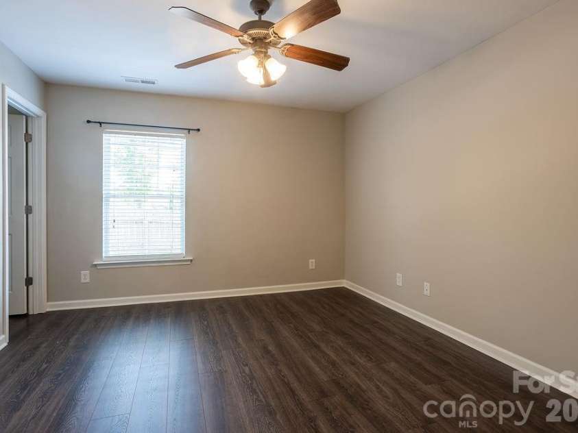 31 Amersham Lane, Fletcher, NC 28732.  MLS# CAR4399944, YatesRealty ID 35782. 