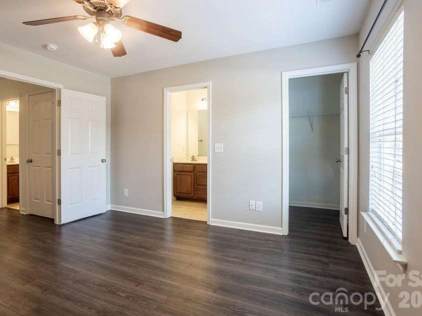 31 Amersham Lane, Fletcher, NC 28732.  MLS# CAR4399944, YatesRealty ID 35782. 