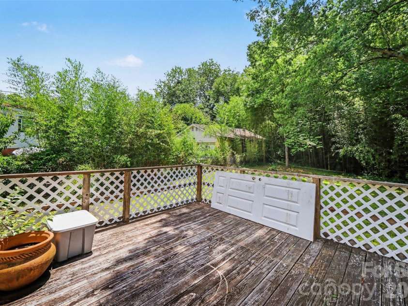 125 Proctor Street, Gastonia, NC 28052.  MLS# CAR4397534, YatesRealty ID 35783. 