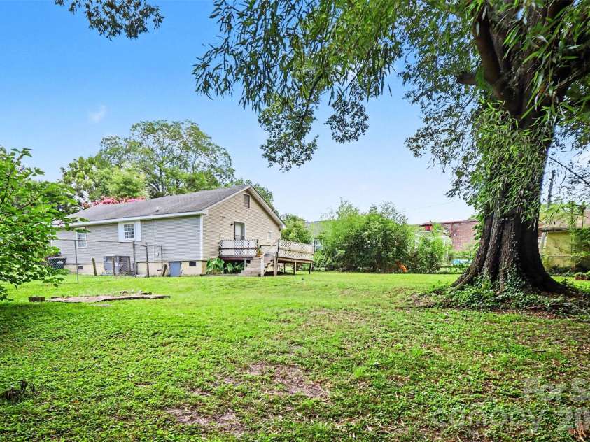 125 Proctor Street, Gastonia, NC 28052.  MLS# CAR4397534, YatesRealty ID 35783. 