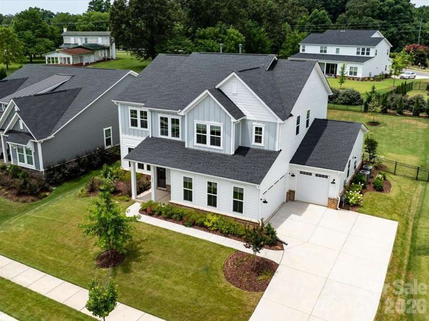 222 Lanyard Lane, Belmont, NC 28012.  MLS# CAR4400918, YatesRealty ID 35784. 