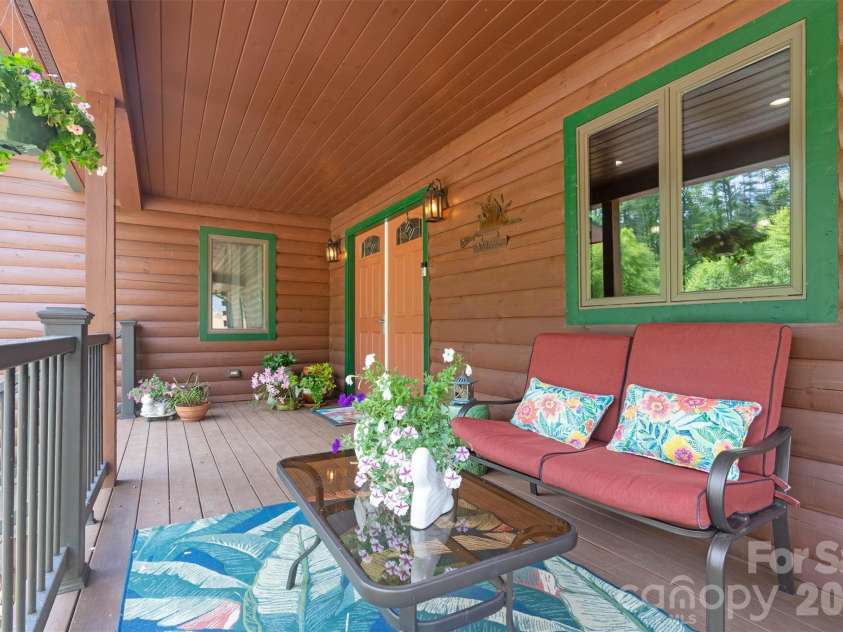 189 Edgewater Point, Valdese, NC 28690.  MLS# CAR4401954, YatesRealty ID 35786. 