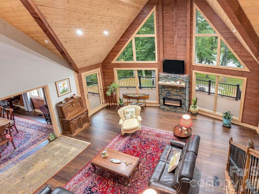 189 Edgewater Point, Valdese, NC 28690.  MLS# CAR4401954, YatesRealty ID 35786. 
