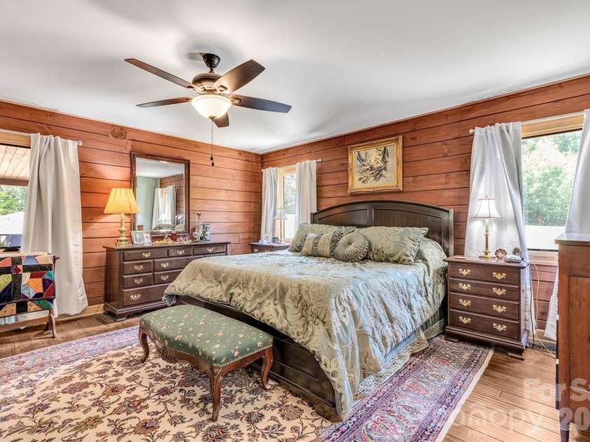 189 Edgewater Point, Valdese, NC 28690.  MLS# CAR4401954, YatesRealty ID 35786. 