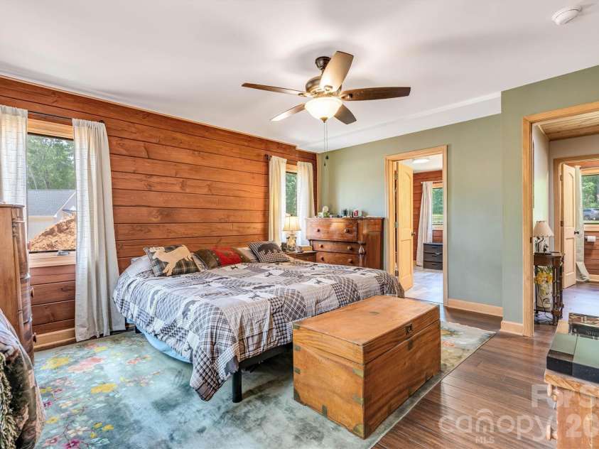 189 Edgewater Point, Valdese, NC 28690.  MLS# CAR4401954, YatesRealty ID 35786. 