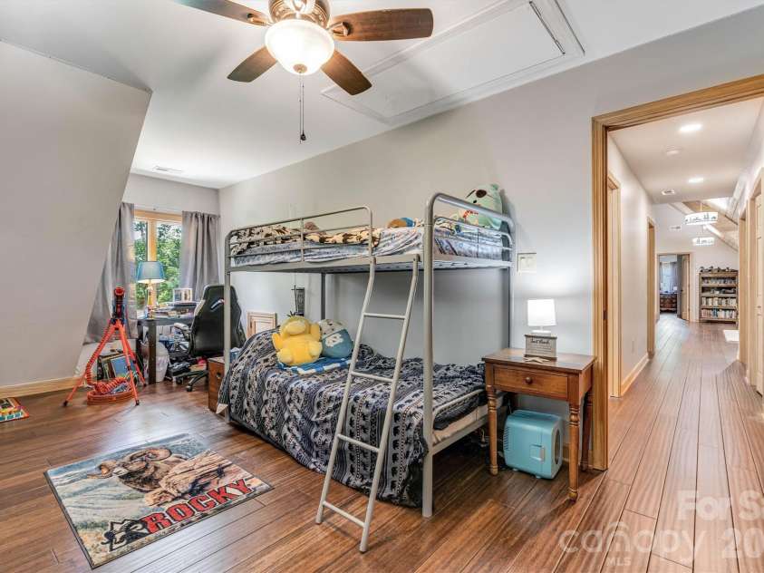 189 Edgewater Point, Valdese, NC 28690.  MLS# CAR4401954, YatesRealty ID 35786. 