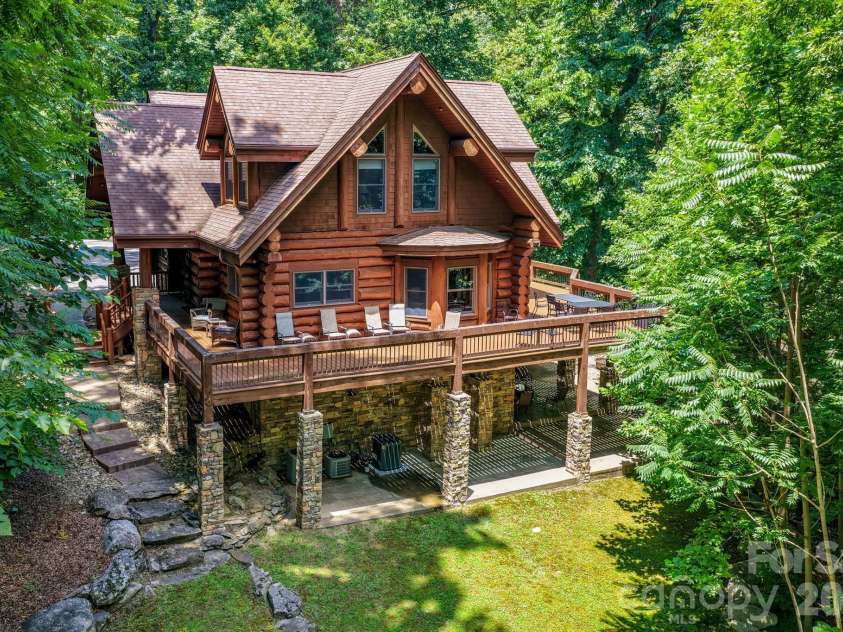 206 Big Rock Lane, Lake Lure, NC 28746.  MLS# CAR4402285, YatesRealty ID 35788. 