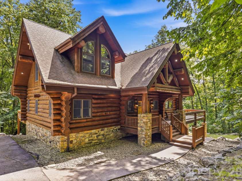 206 Big Rock Lane, Lake Lure, NC 28746.  MLS# CAR4402285, YatesRealty ID 35788. 