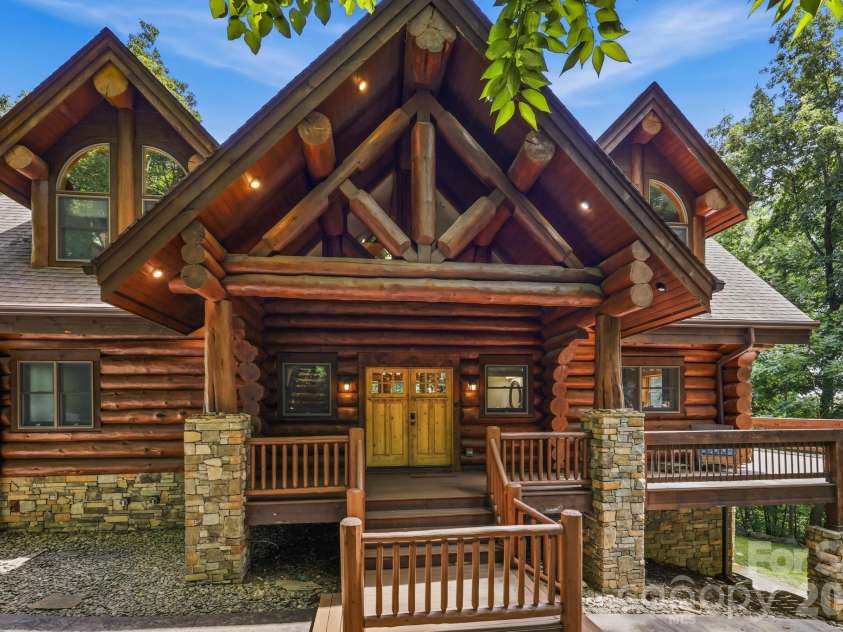 206 Big Rock Lane, Lake Lure, NC 28746.  MLS# CAR4402285, YatesRealty ID 35788. 