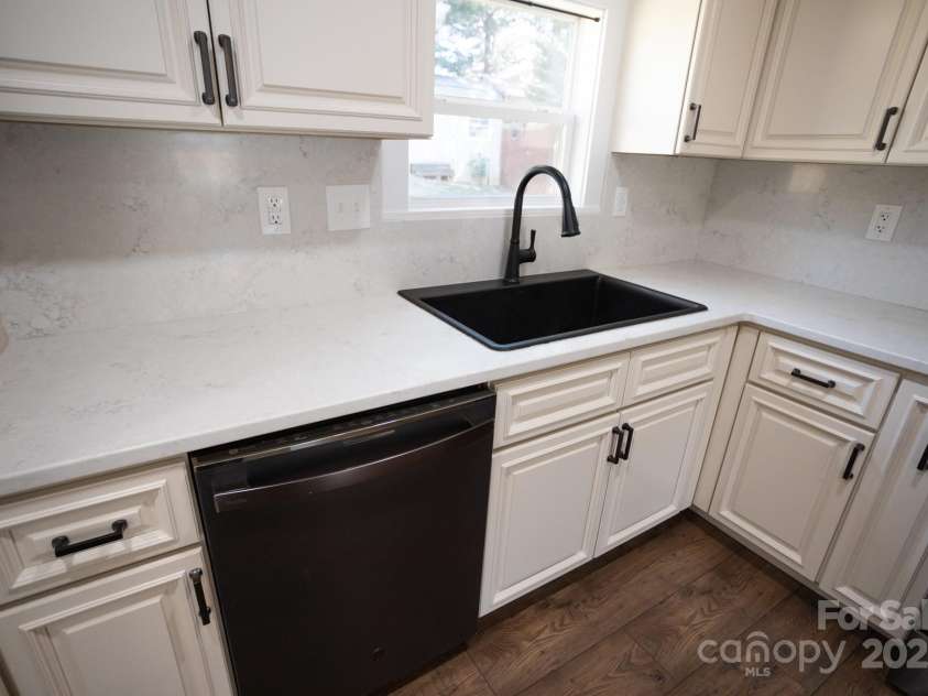 111 Hollar Street, Morganton, NC 28655.  MLS# CAR4232117, YatesRealty ID 3579. Large Sink and Dishwasher