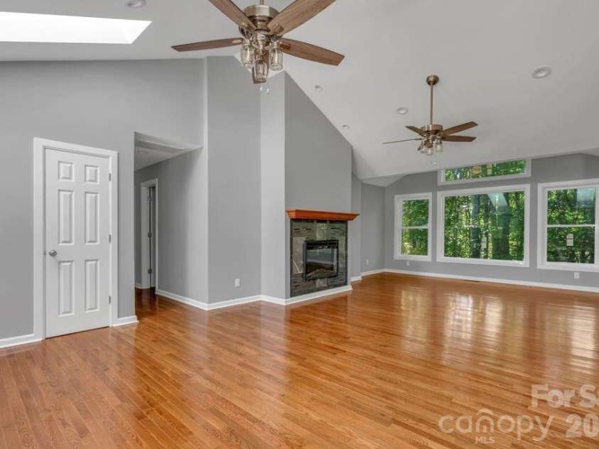 482 Guy Ford Road, Sugar Grove, NC 28679.  MLS# CAR4402281, YatesRealty ID 35790. 