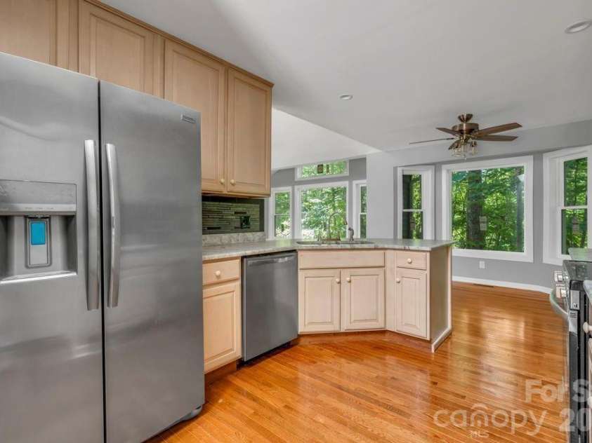 482 Guy Ford Road, Sugar Grove, NC 28679.  MLS# CAR4402281, YatesRealty ID 35790. 