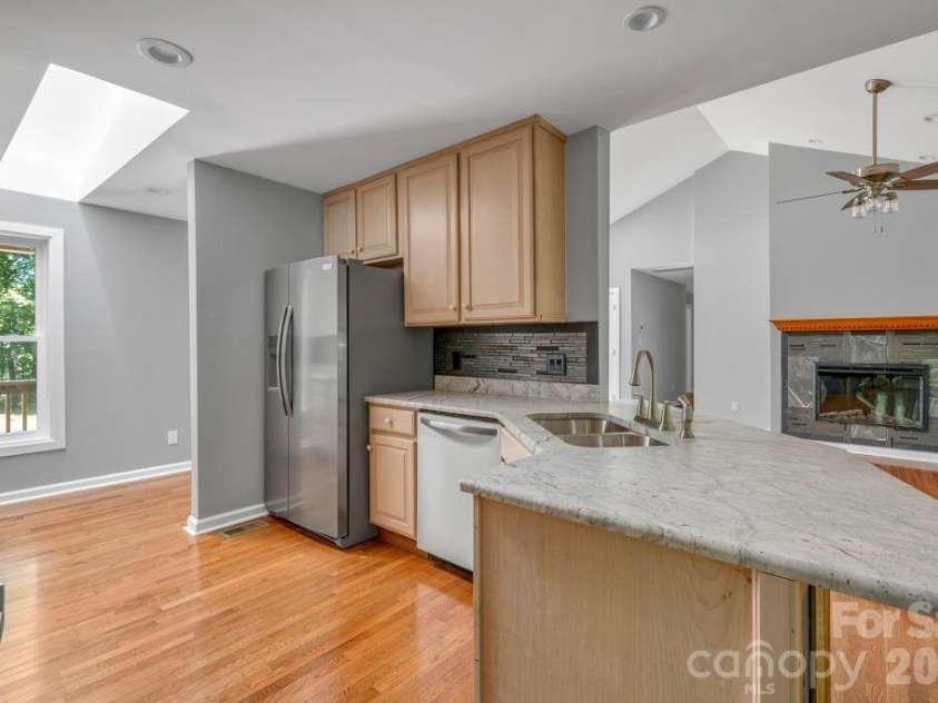 482 Guy Ford Road, Sugar Grove, NC 28679.  MLS# CAR4402281, YatesRealty ID 35790. 