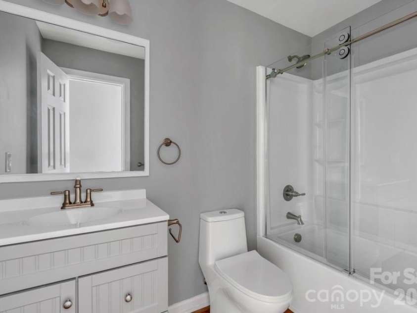 482 Guy Ford Road, Sugar Grove, NC 28679.  MLS# CAR4402281, YatesRealty ID 35790. 