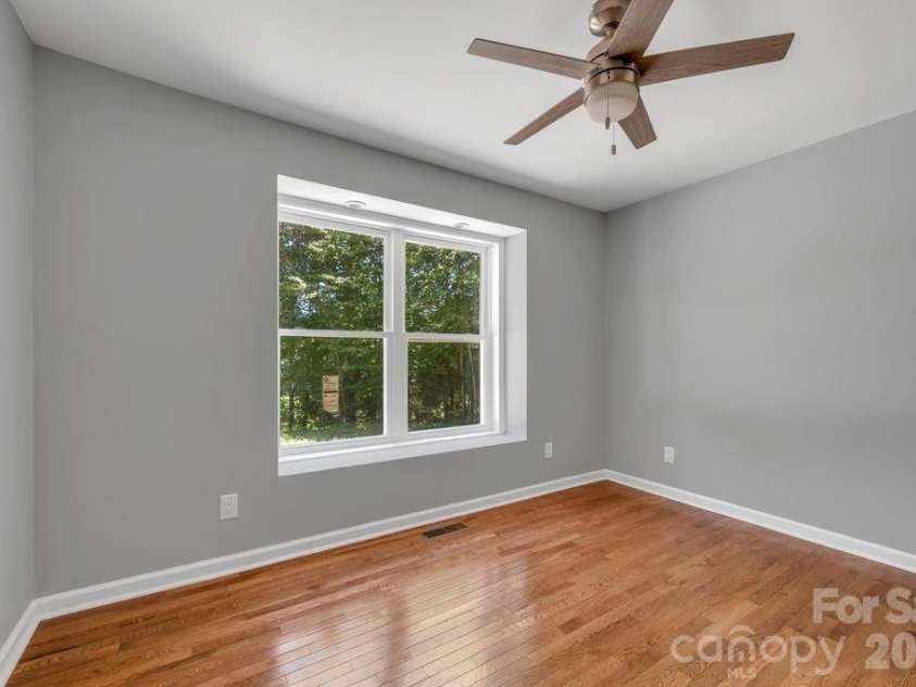 482 Guy Ford Road, Sugar Grove, NC 28679.  MLS# CAR4402281, YatesRealty ID 35790. 