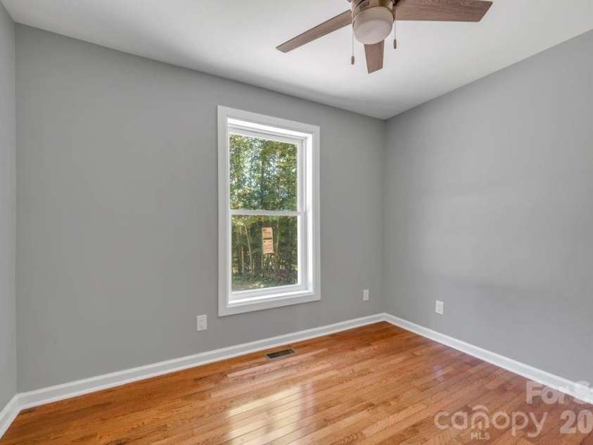 482 Guy Ford Road, Sugar Grove, NC 28679.  MLS# CAR4402281, YatesRealty ID 35790. 