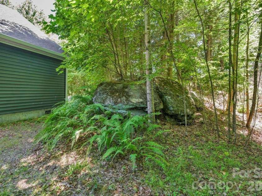 482 Guy Ford Road, Sugar Grove, NC 28679.  MLS# CAR4402281, YatesRealty ID 35790. 
